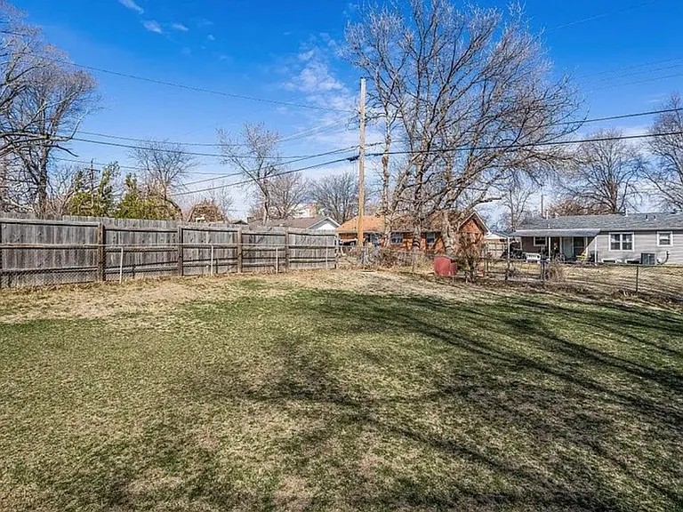 8032 E Gilbert St — Photo 33