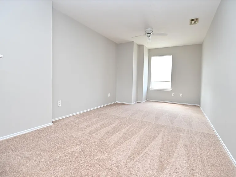8811 Baskove Dr — Photo 9