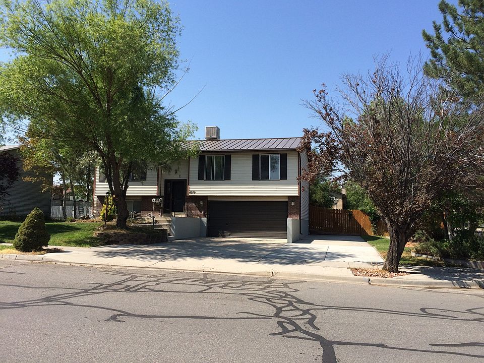 1st image of 4970 W Parr Dr