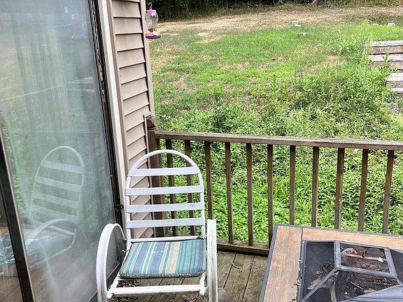 4th image of 331 Terrace Rd