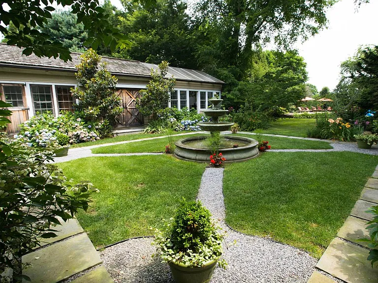 2766 Montauk Hwy — Photo 9