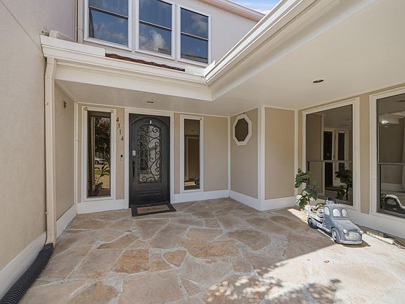 2nd image of 4314 Argentina Cir