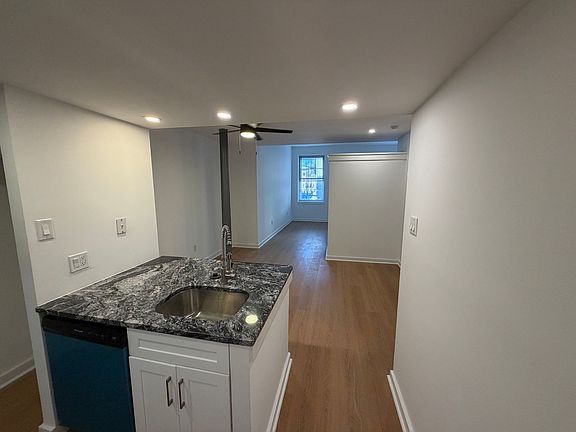 4th image of 237 Chestnut St #1-203