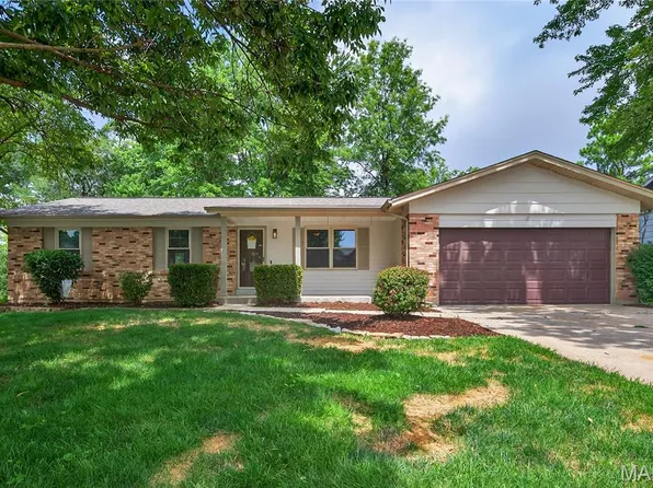 417 Timberidge Dr, Saint Peters, MO 63376