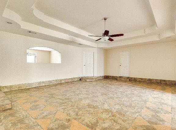 3rd image of 304 Villarreal St