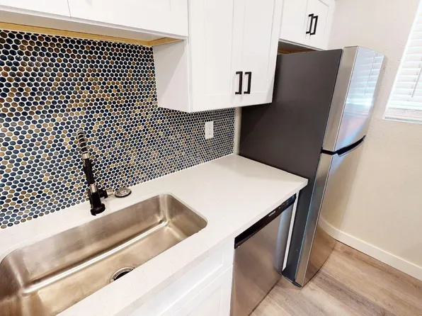 Aurora Villas, 1621 W Denton Ln #205, Phoenix, AZ 85015