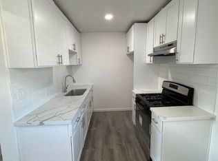 1423 W Lingan Ln APT 6, Santa Ana, CA 92704
