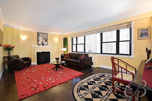 Sold by Bellmarc Realty | media 1