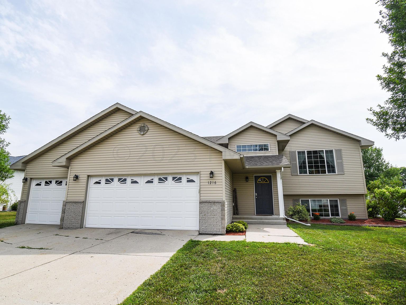 1216 SW Magnolia Ct, Glyndon, MN 56547 Zillow