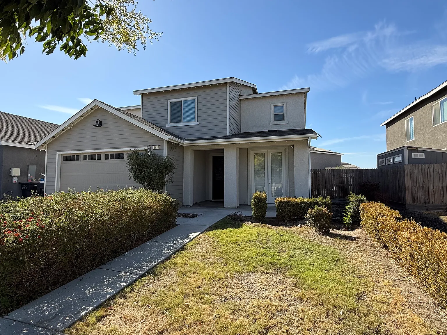 4 bed, 2234 sqft, $3,200 — Photo 3