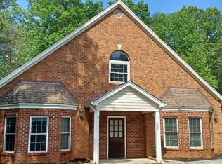 602 Landscape Ln, Winston Salem, NC 27107