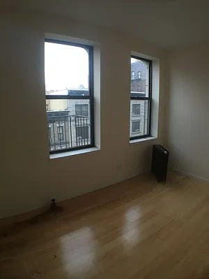 Rented by Newcastle Realty Services | media 28