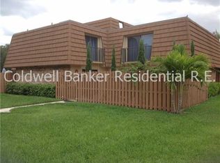 2506 Camelot Ct, Hollywood, FL 33026