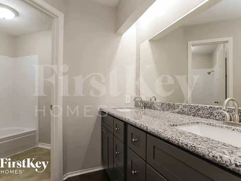 3818 Rosemont Dr — Photo 10
