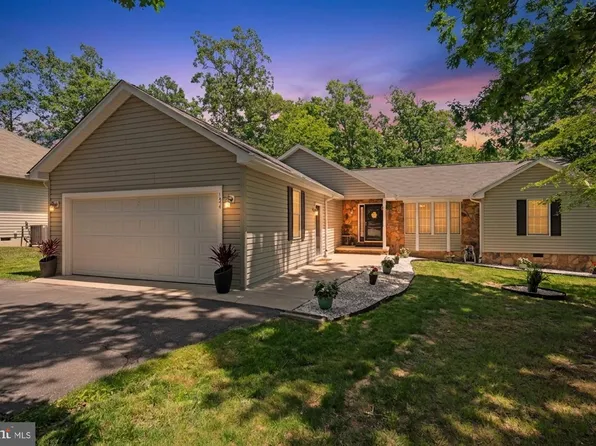 124 Republic Ave, Locust Grove, VA 22508