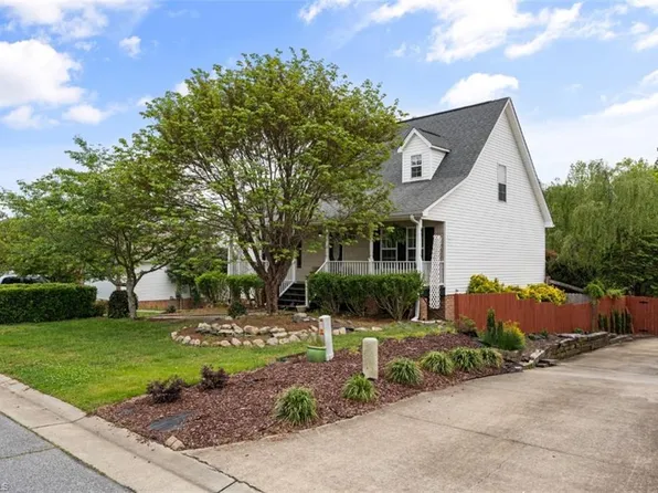 1872 Denise Ln, Winston Salem, NC 27127