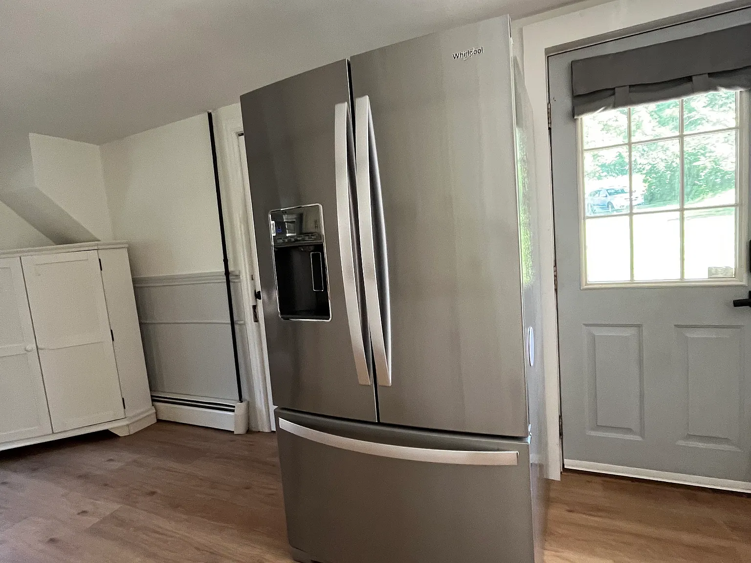 4 bed, 1700 sqft, $2,500 — Photo 4