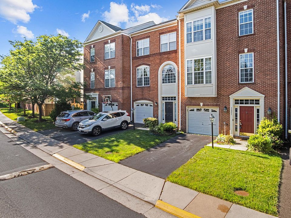 1st image of 12951 Wood Crescent Cir