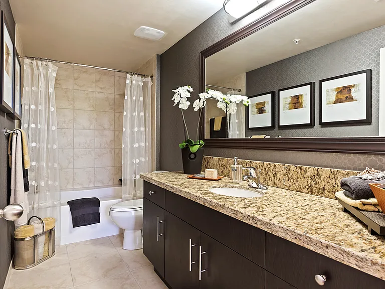 Residences at Lakehouse — Photo 8