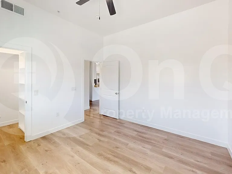 9160 N 67th Ave #212 — Photo 9