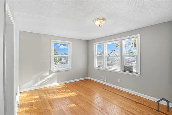 4924 Frankford Ave — Photo 4