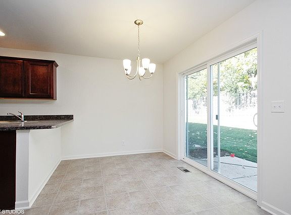 4th image of 7116 Mulligan Ct