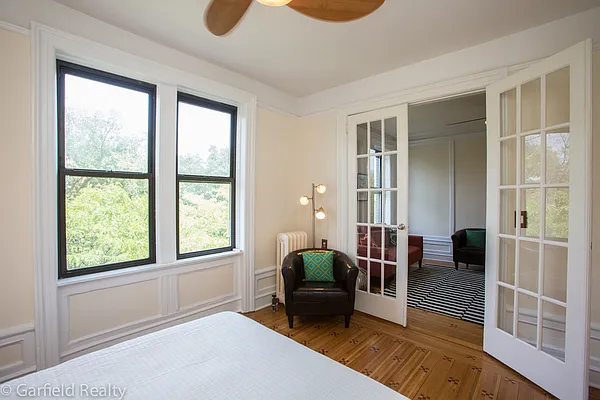 Sold by Garfield Realty  | media 5