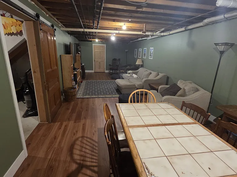 1350 Barker Rd — Photo 25