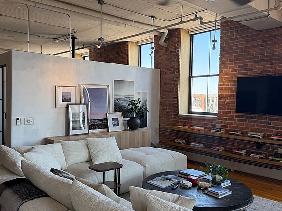 4th image of 2261 Blake St APT 5A