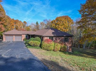 7 Stone Ridge Dr, Waterville, ME 04901