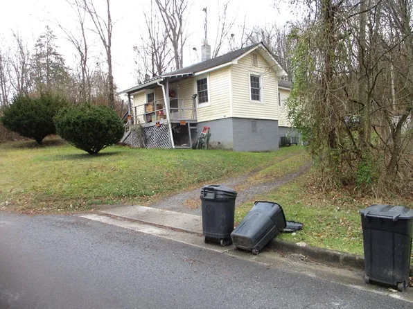 142 Miller Ave, Marion, VA 24354