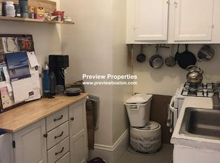 2 W Ware St #403G, Cambridge, MA 02138