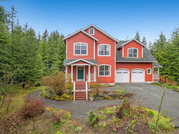 1095 Hendrickson Rd, Juneau, AK 99801