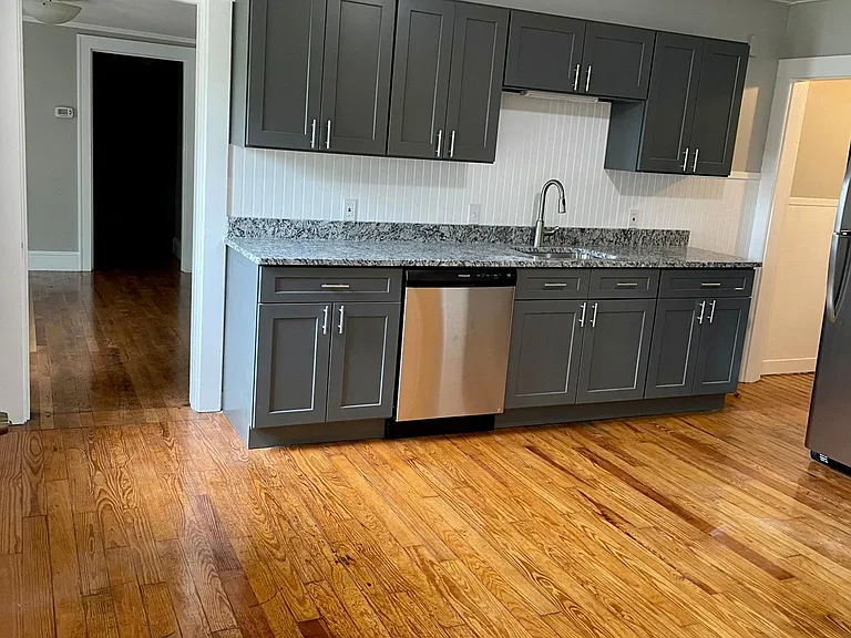 1345 Hooksett Rd #4 — Photo 3