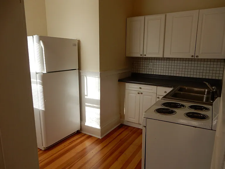 379 Walnut Ave SW — Photo 22