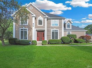 451 Meadowood Dr, Troy, OH