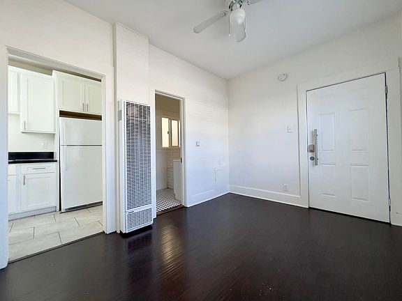 3rd image of 322 Daisy Ave APT 8