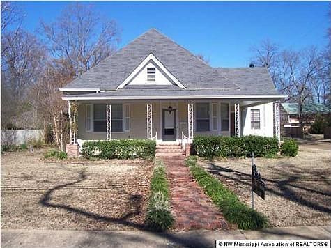 1st image of 109 Church St