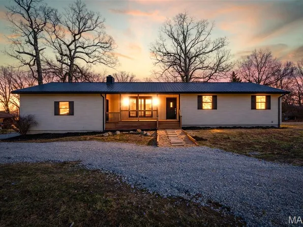 1730 W Liberty St, Farmington, MO 63640