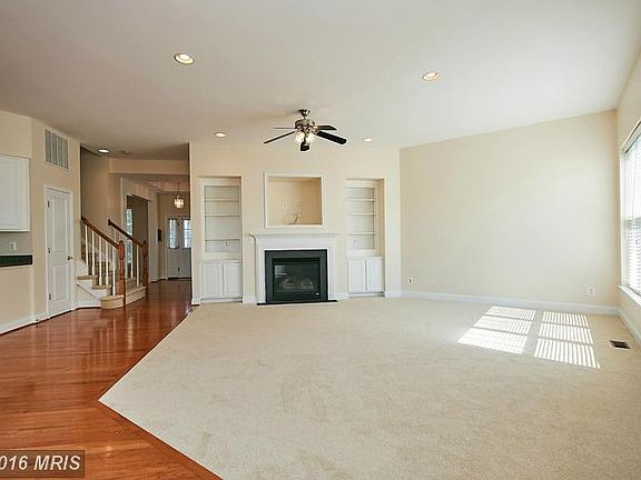 5th image of 4044 Von Neuman Cir