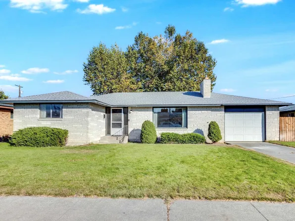 1315 N 16th Ave, Pasco, WA 99301