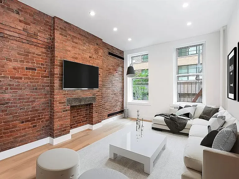 77 Sullivan St #1 — Photo 1