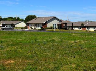 324 Preston Rd, Mabank, TX 75147