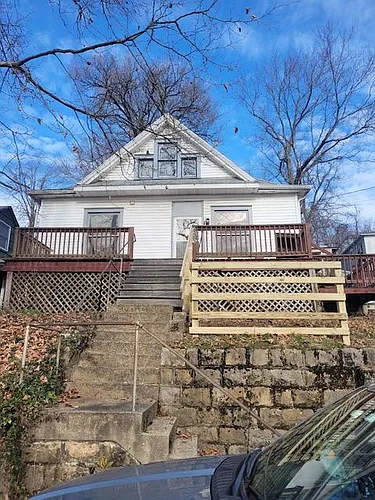 405 View Ave Photo 1