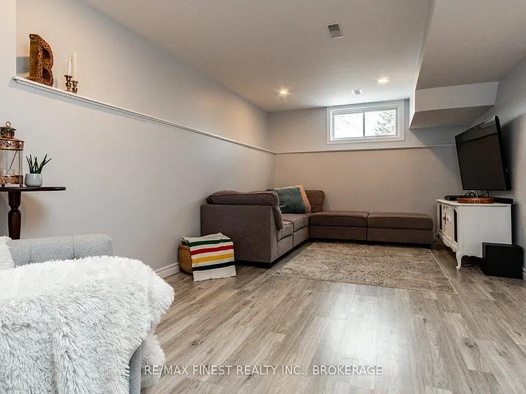 116 Fireside Ct — Photo 24