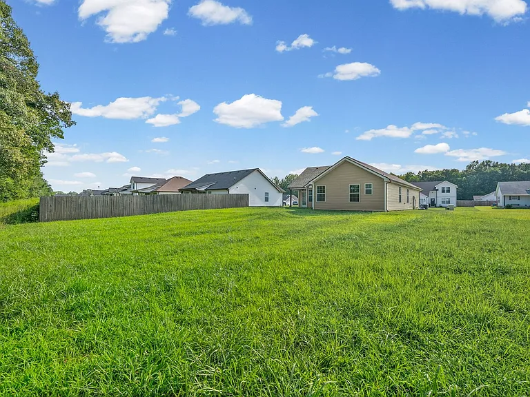 1493 Fredrick Dr — Photo 30