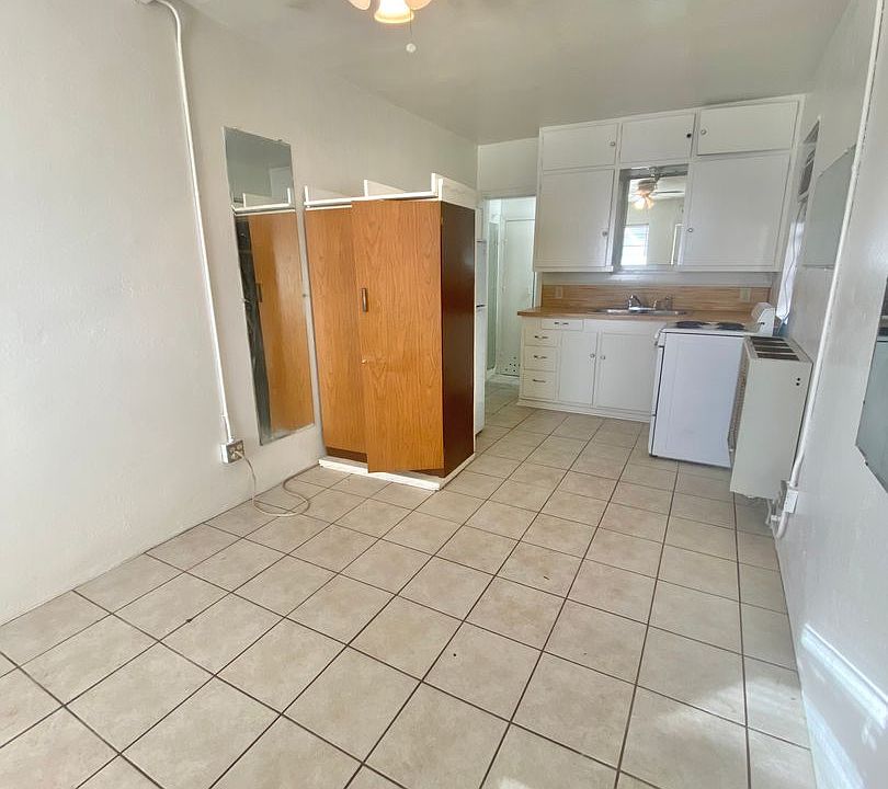 2nd image of 2324 28th St #A
