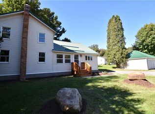 9454 E Holland Rd, Holland, NY 14080