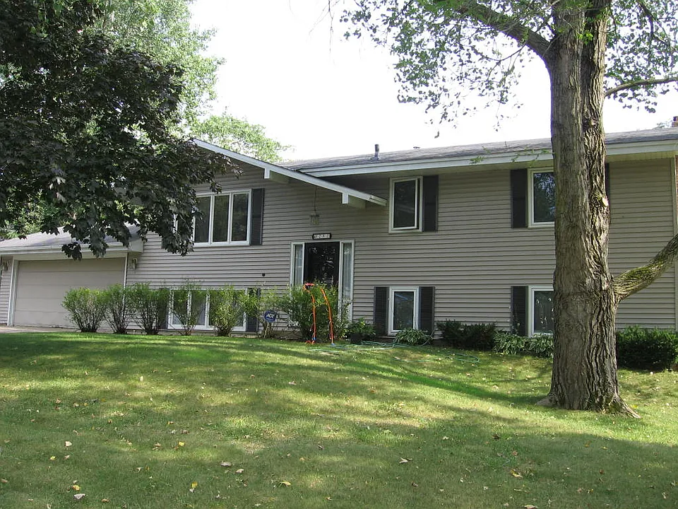 1282 Vildmark Dr