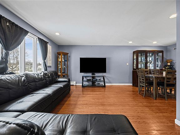 5th image of 208 Mount Ridge Cir